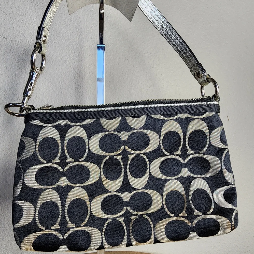 Coach Poppy Wristlet Handbag - Picture 4 of 9